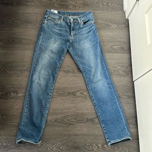 Men’s Levi’s 511 in 30W x 32L - Great conditon, hardly worn.